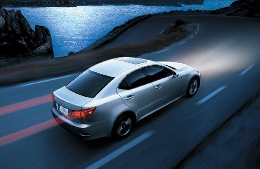  Lexus IS250 2008 года  (фото 6 из 14)